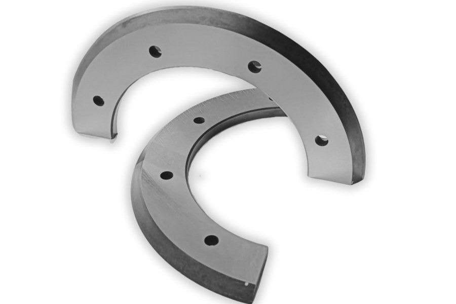 Upper trim knife for corrugated machinery